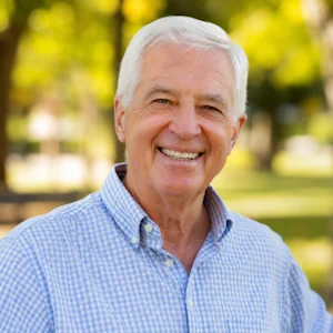 older-male-smiling-thumb